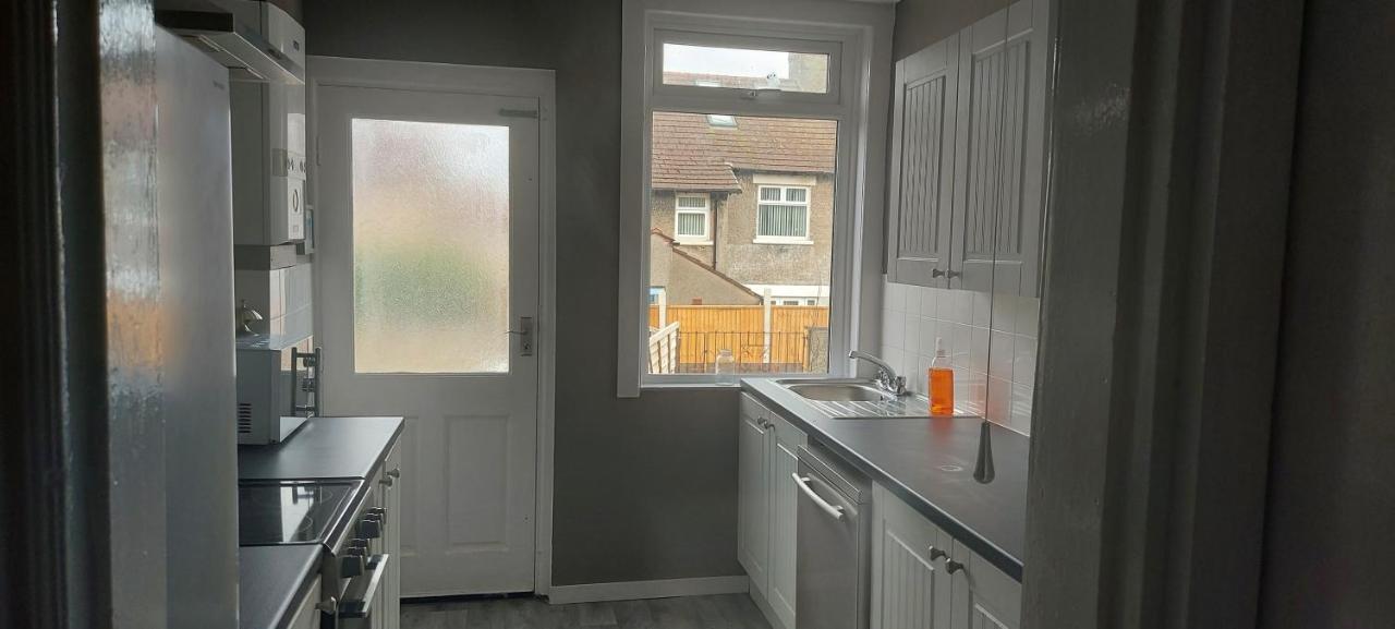 Three Bedroomed House In Morecambe Εξωτερικό φωτογραφία